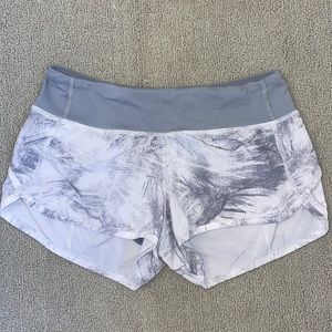 size 2 lulu shorts. grey and white pattern